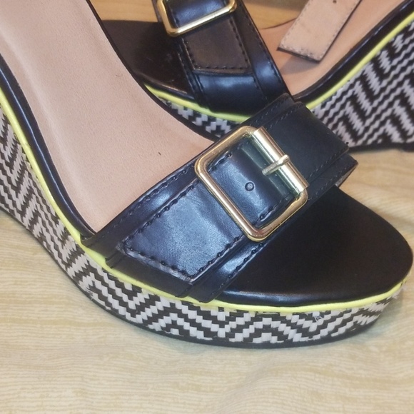 Wedge Heeled Sandals (Kingston) - Picture 5 of 7